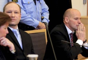 Behring Breivik fekk stille i blådress og slips som om han kom frå Kongen i statsråd.