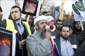 Norge har lagt ut den raude løyparen for Islam sine "Heilage krigarar".